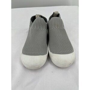 Cat & Jack Micah Knot Slip-on Shoe Size 11 Grey Knit Water Shoe